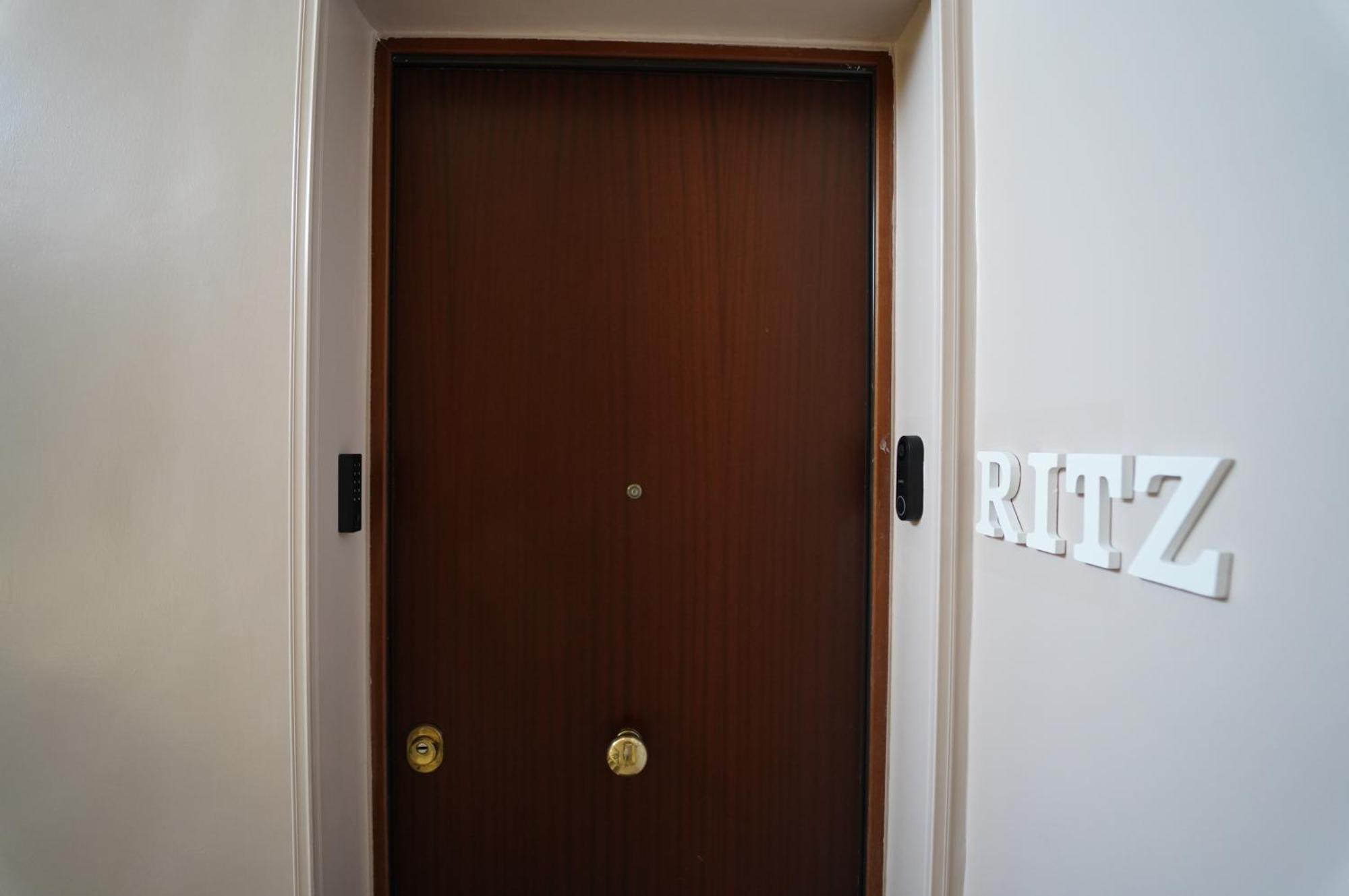 Appartamento Ritz Salerno Esterno foto